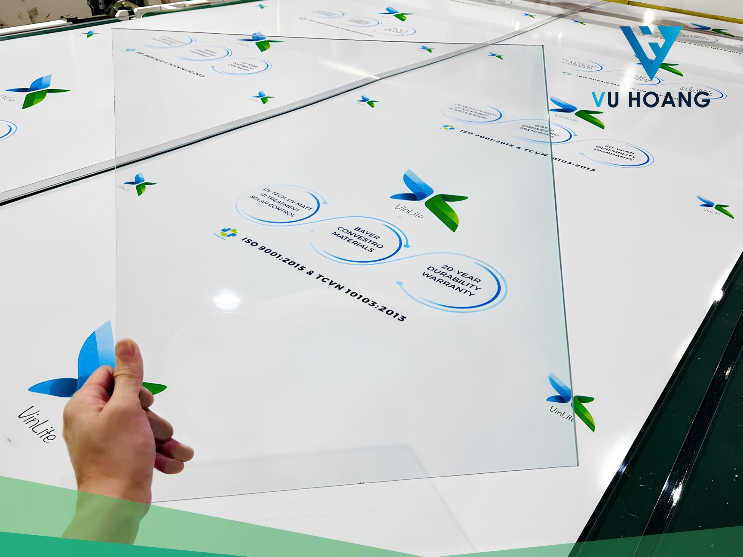 Sản phẩm polycarbonate vinlite cao cấp