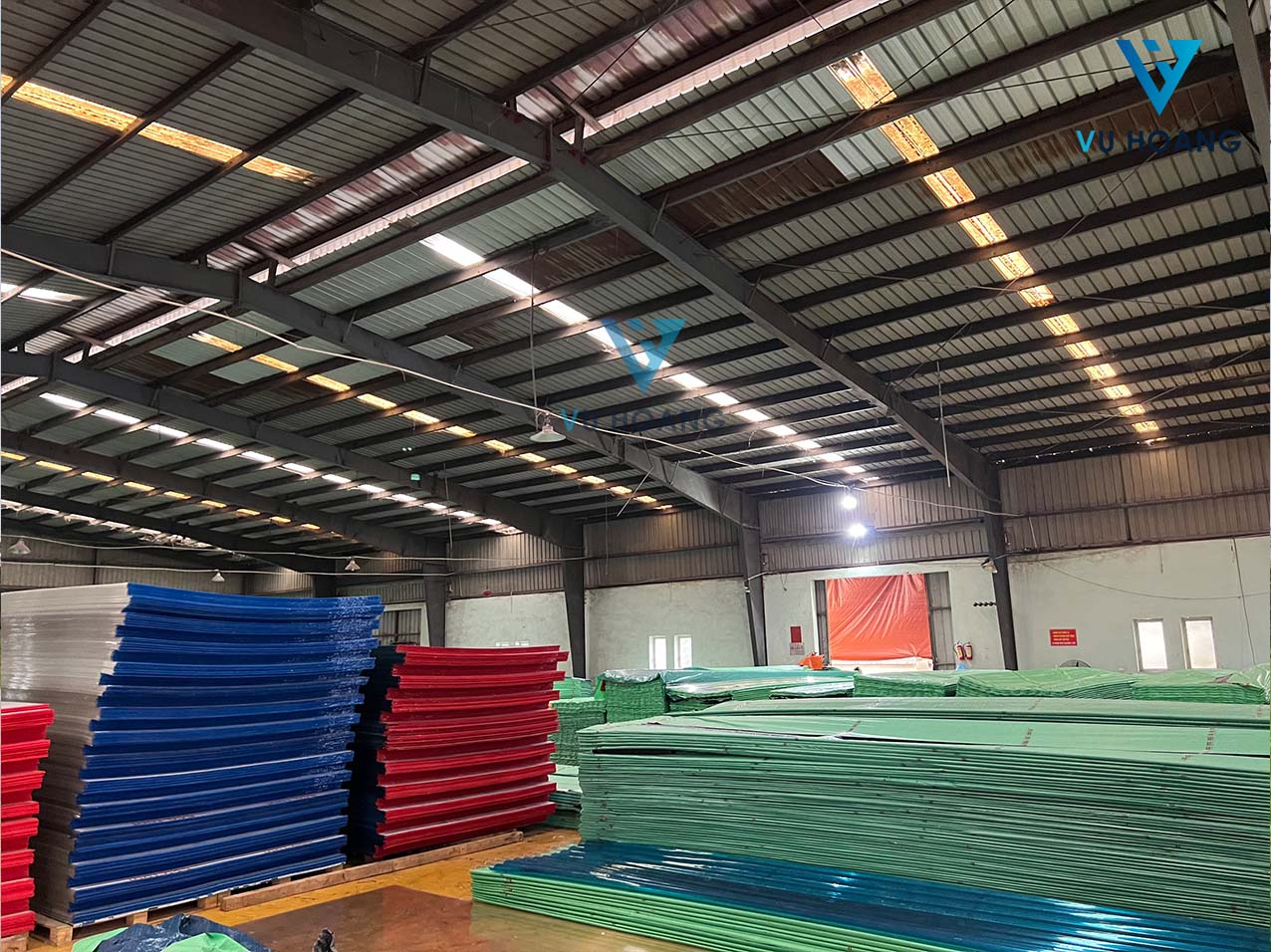 Tổng kho tấm lợp lấy sáng Poly rỗng