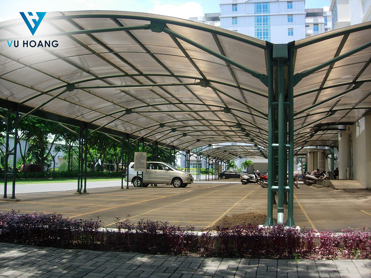 Mái vòm nhà xe tấm Polycarbonate: Vừa sang vừa chống nóng